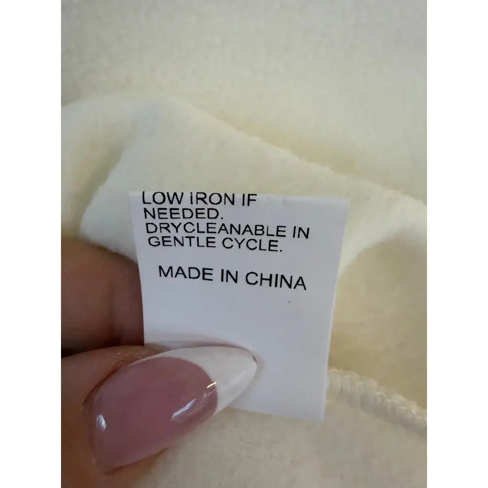 DAZY Cream Fleece Mock Neck Pullover Sweater Size Small Soft Cozy Top - Picture 5 of 6